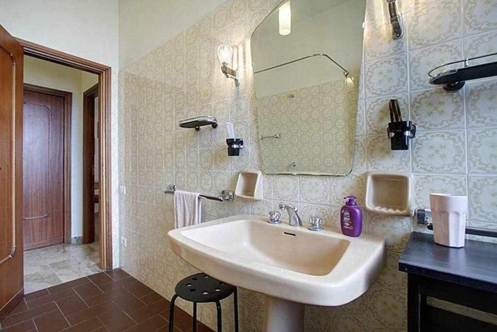 Frati Bigi With Two Bedrooms And Parking 피렌체 외부 사진