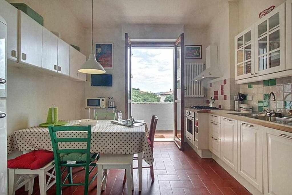 Frati Bigi With Two Bedrooms And Parking 피렌체 외부 사진