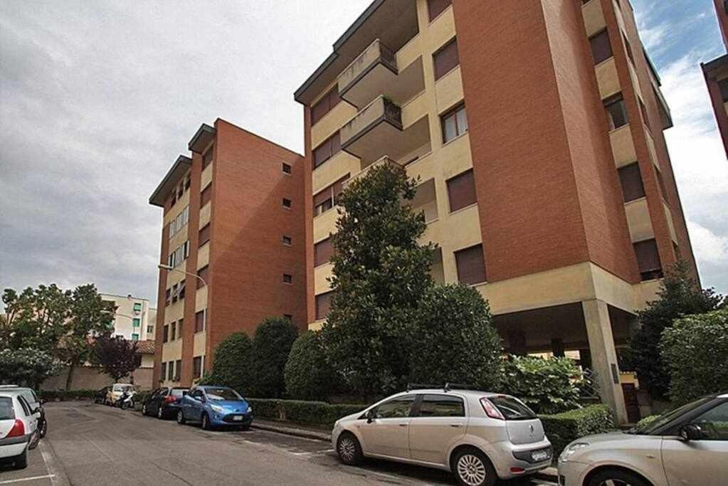 Frati Bigi With Two Bedrooms And Parking 피렌체 외부 사진
